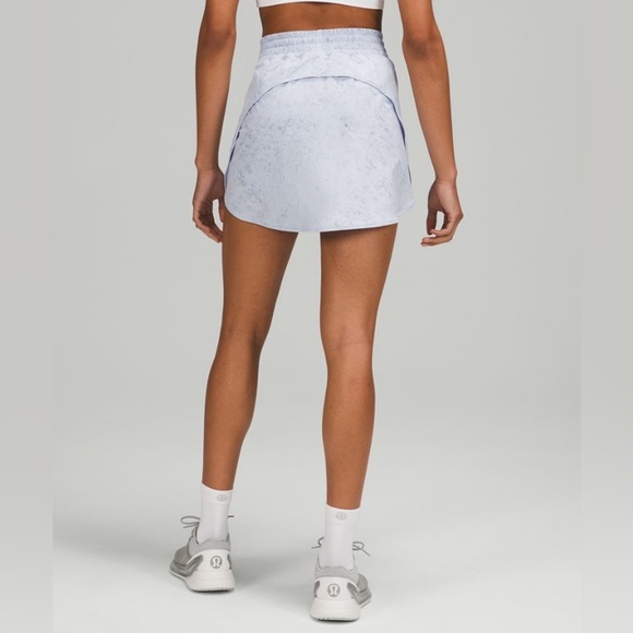 Lululemon Hotty Hot High-Rise Skirt DESIGNED FOR RUNNING Size 10 - Picture 2 of 8